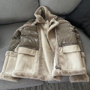 Women's Coat in shearling / vegan leather - brand Manier De Voir